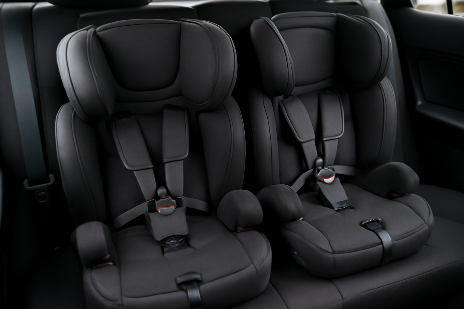 car seats sièges d'auto